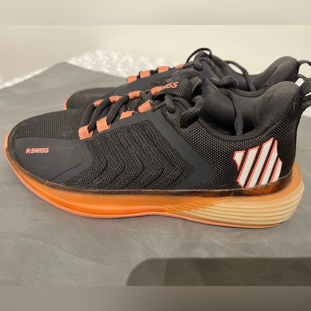 K-Swiss Women’s Black and Peach Sport Sneakers